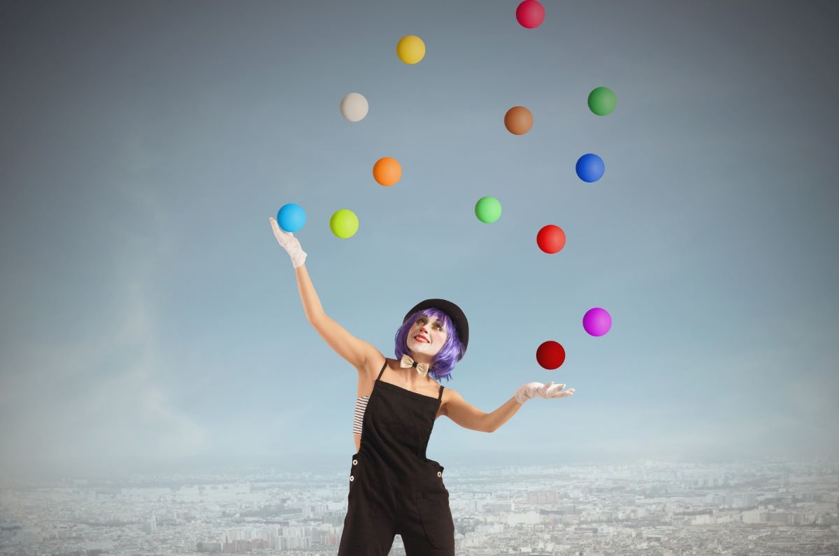 juggle2.jpg